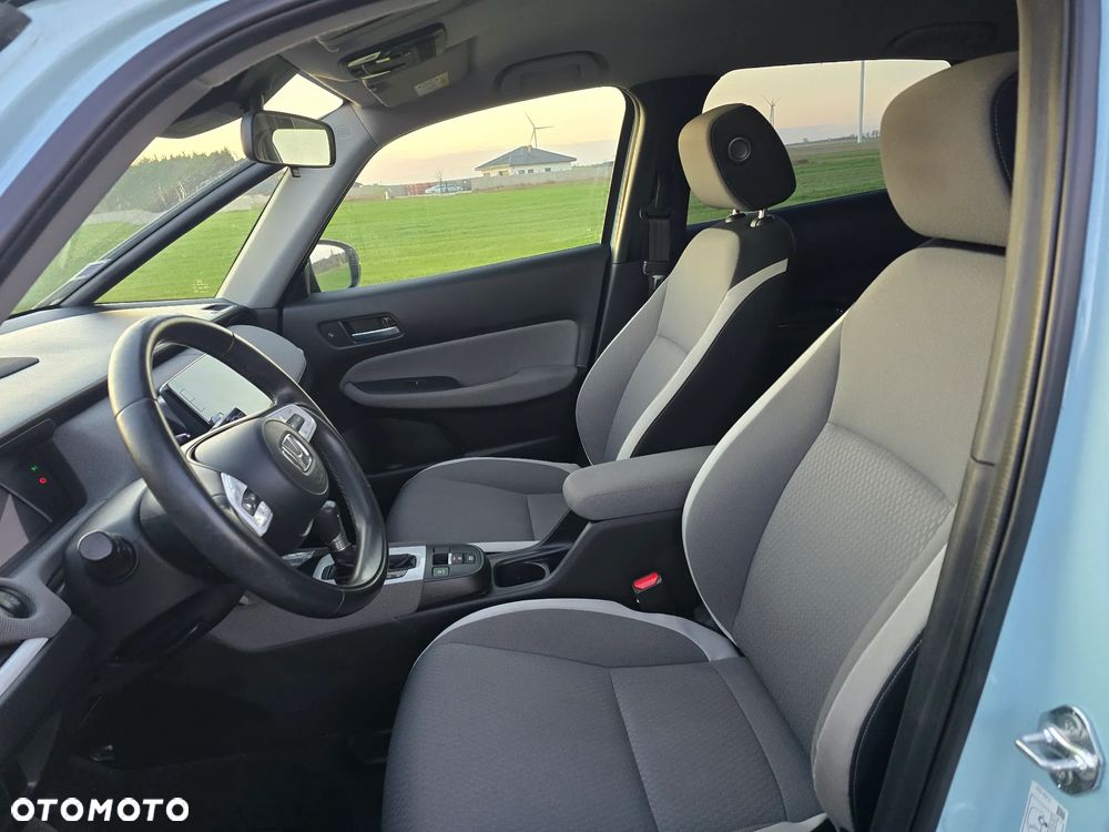 Honda Jazz 1.5 i-MMD Executive Crosstar (Czarny Dach) - 11