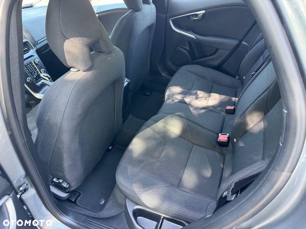 Volvo V40 D3 Drive-E Base - 10