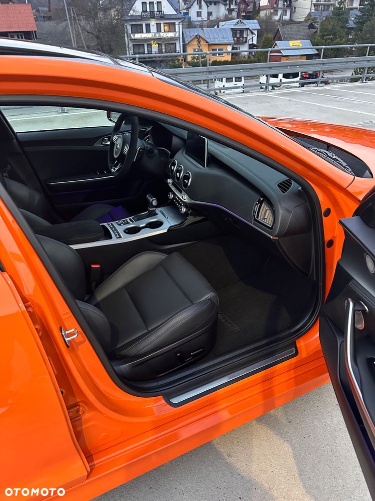 Kia Stinger 3.3 T-GDI V6 GT AWD - 22