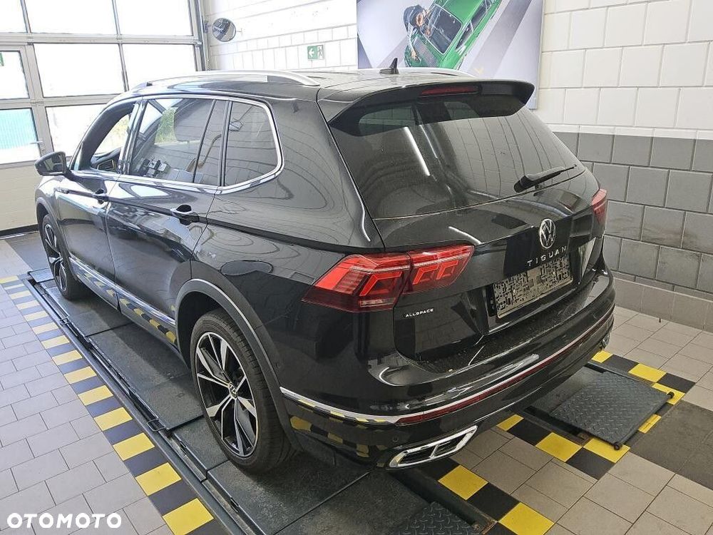 Volkswagen Tiguan Allspace 2.0 TDI 4Mot R-Line DSG - 4