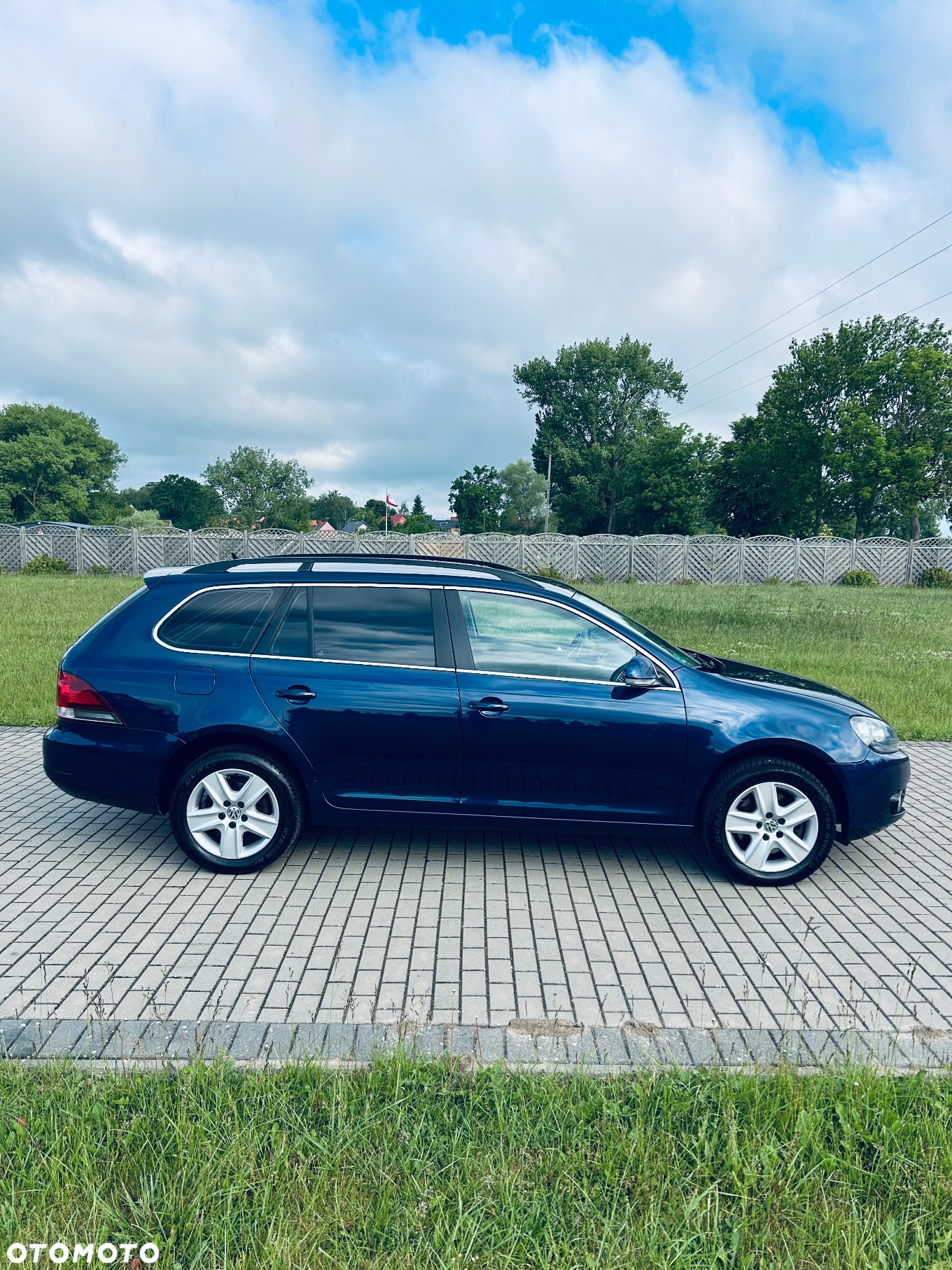 Volkswagen Golf VI 2.0 TDI Comfortline - 15