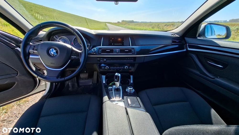 BMW Seria 5 518d - 8