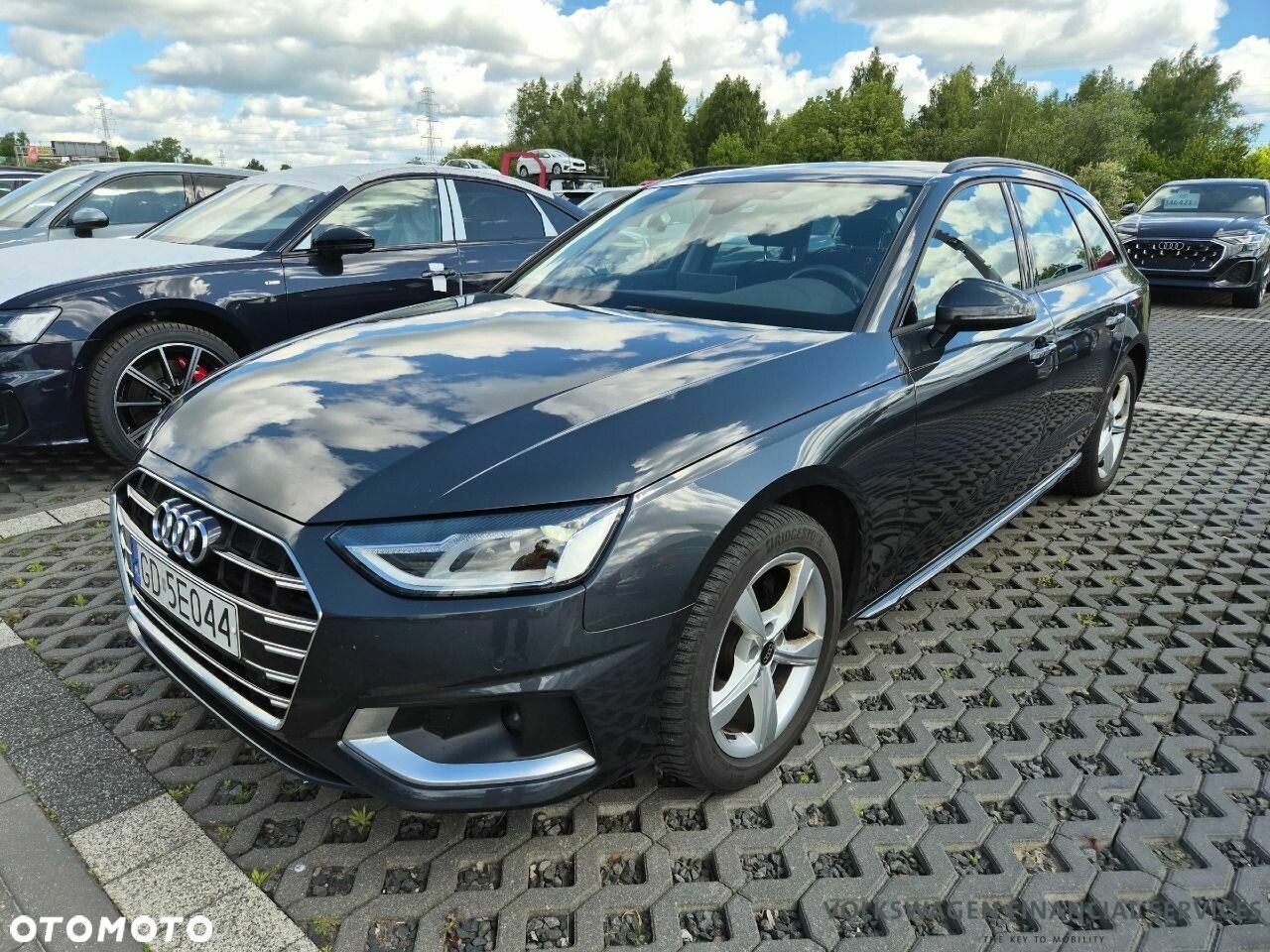 Audi A4 - 1