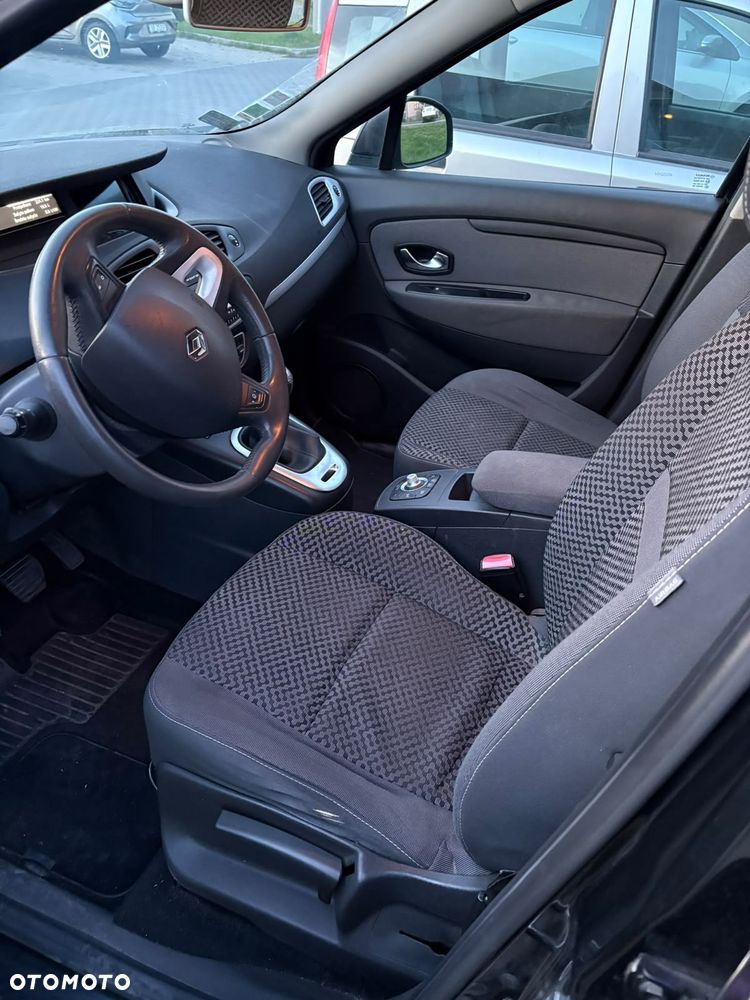Renault Scenic 1.5 dCi Tech Run - 9