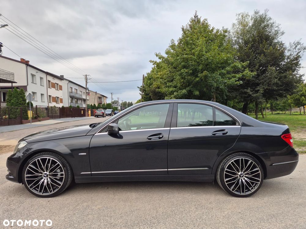 Mercedes-Benz Klasa C 180 BlueEFFICIENCY Avantgarde - 11