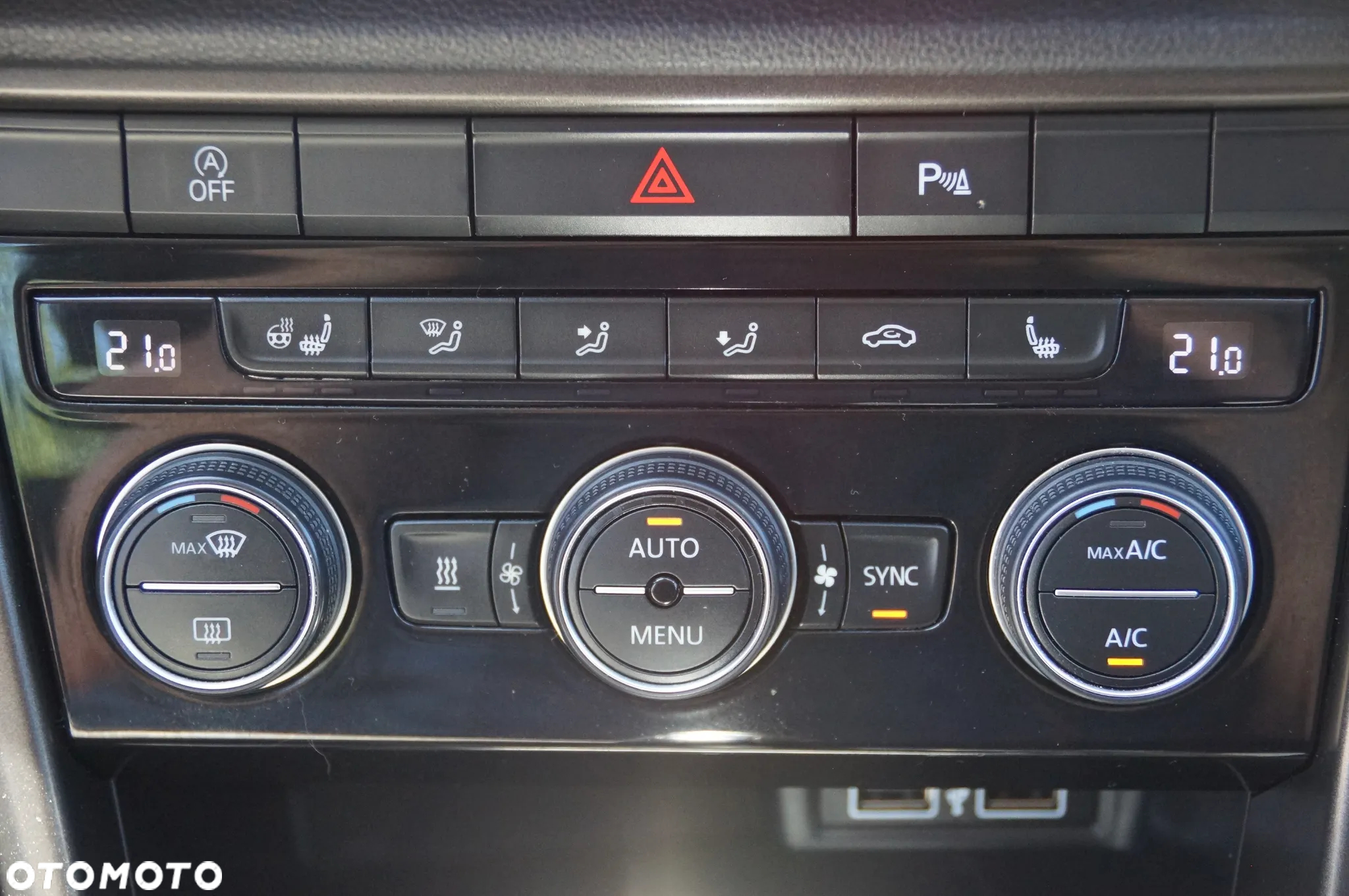 Volkswagen T-Roc 2.0 TDI SCR 4MOTION DSG Style - 17