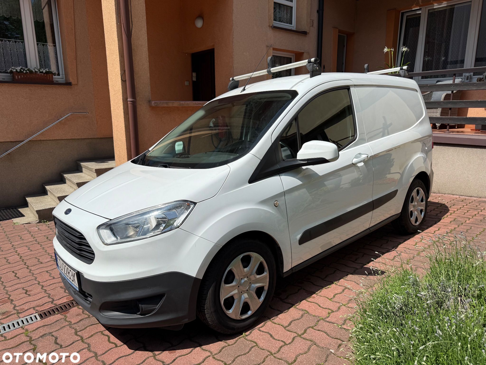 Ford Transit Courier 1.0 EcoBoost 100 KM Trend Van - 1