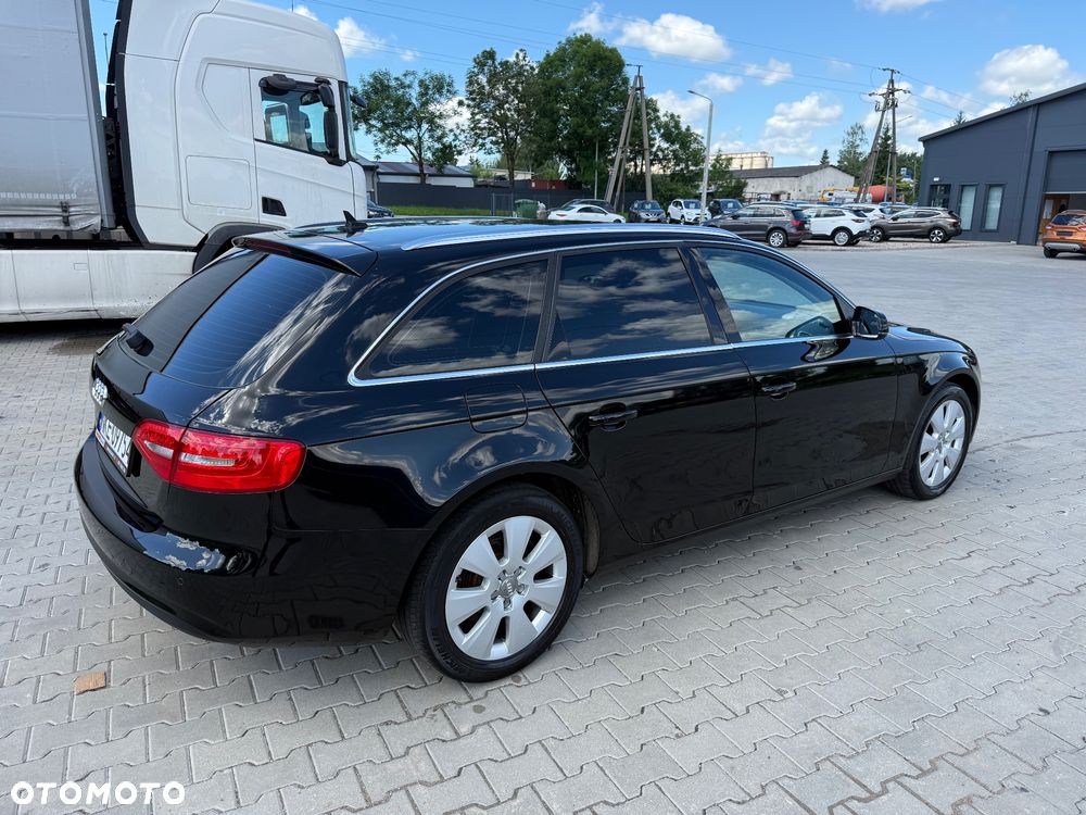 Audi A4 Avant 2.0 TDI ultra design - 13