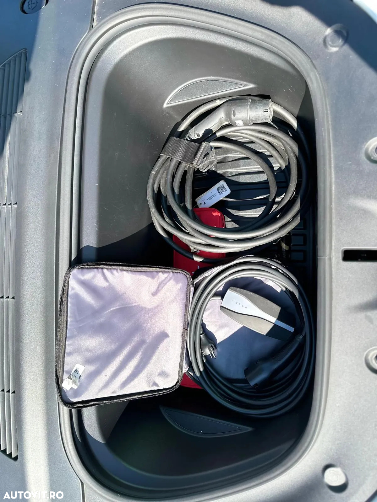 Tesla Model Y Long Range Dual Motor AWD - 19