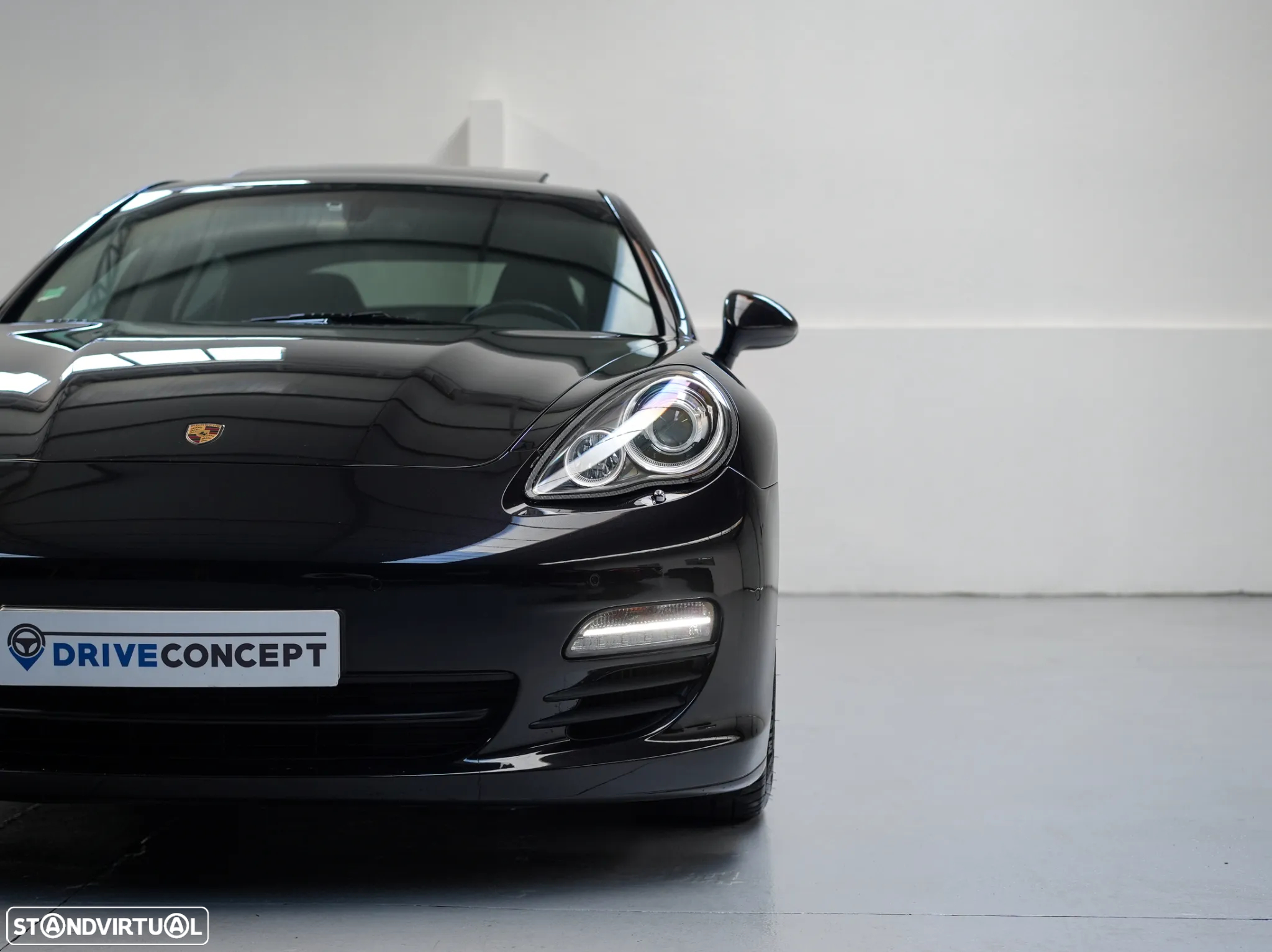 Porsche Panamera Platinum Edition - 24
