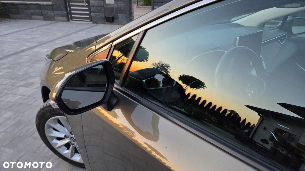 Toyota Corolla 1.8 Hybrid Comfort - 15