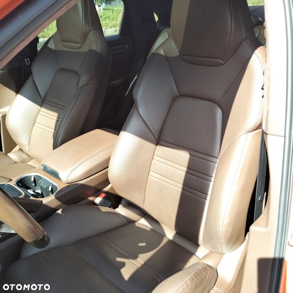 Porsche Cayenne E-Hybrid - 10