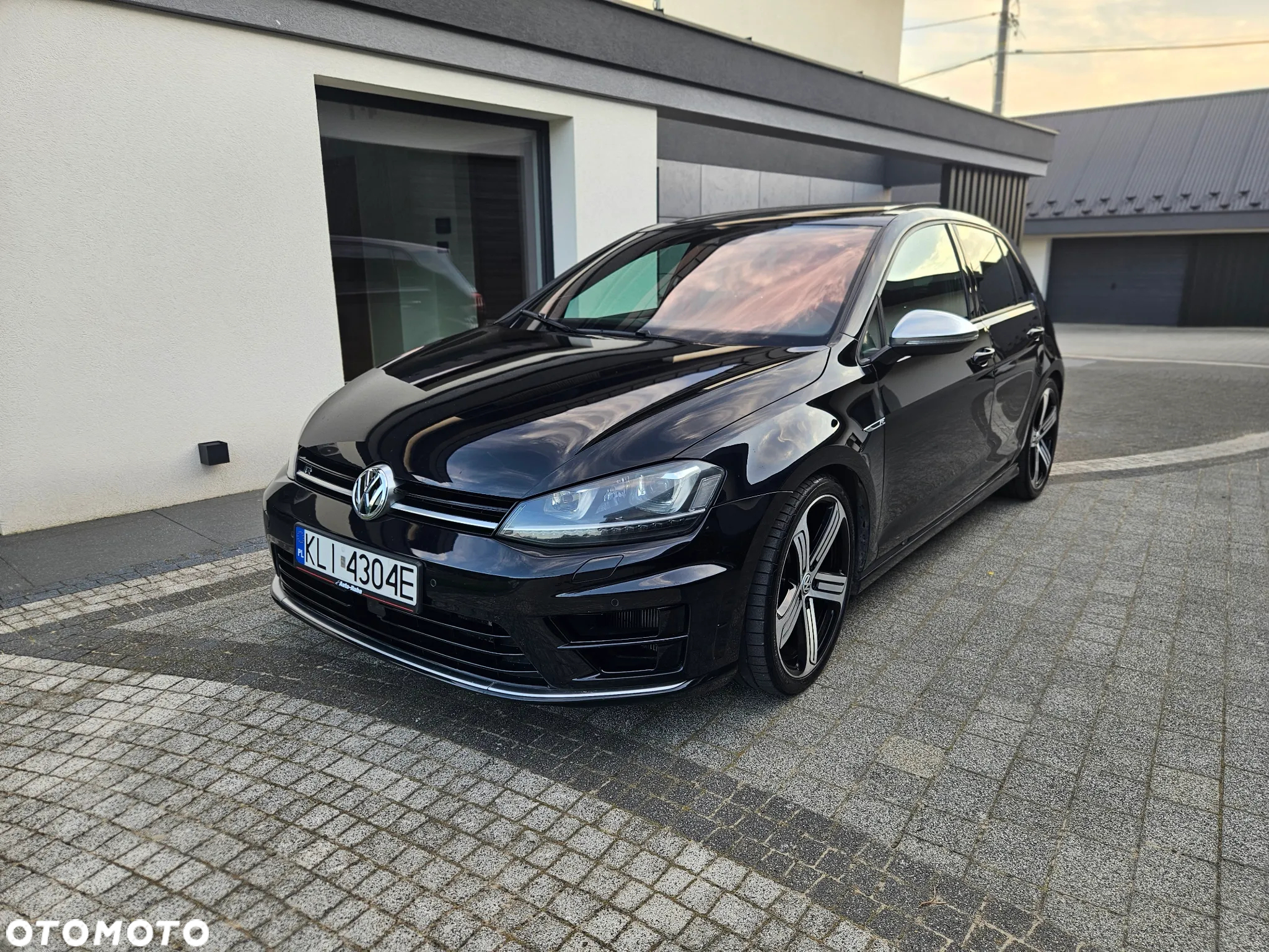 Volkswagen Golf R 2.0 TSI OPF 4Motion DSG - 2