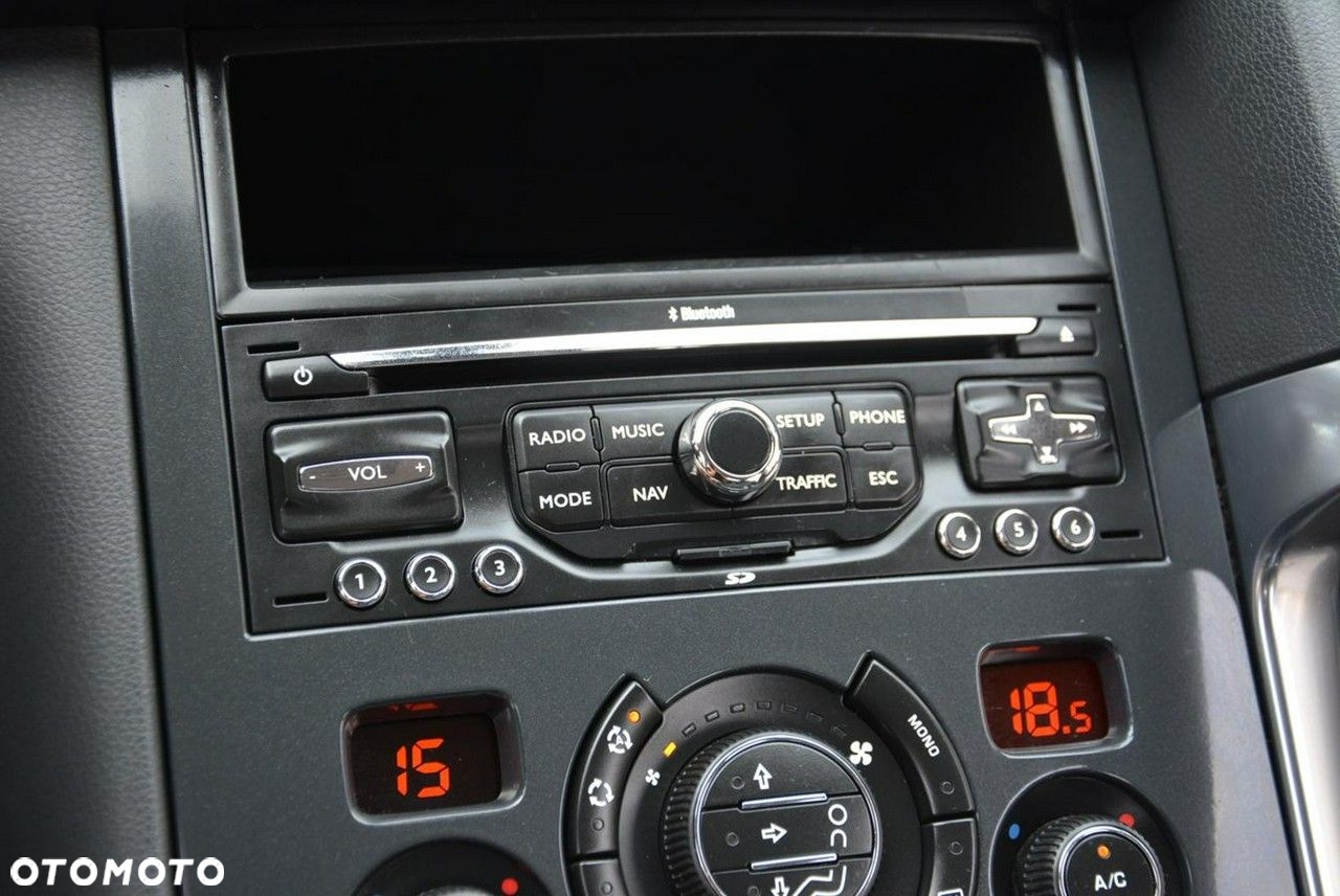 Peugeot 3008 2.0 HDi Allure - 25
