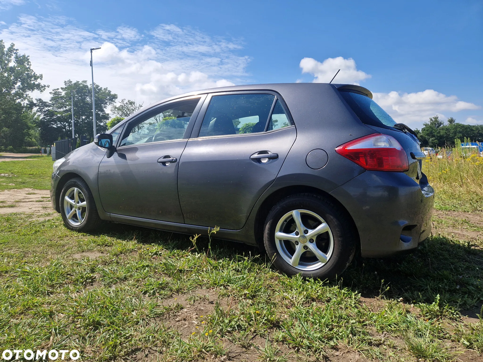 Toyota Auris 1.33 VVT-i Premium Comfort - 16
