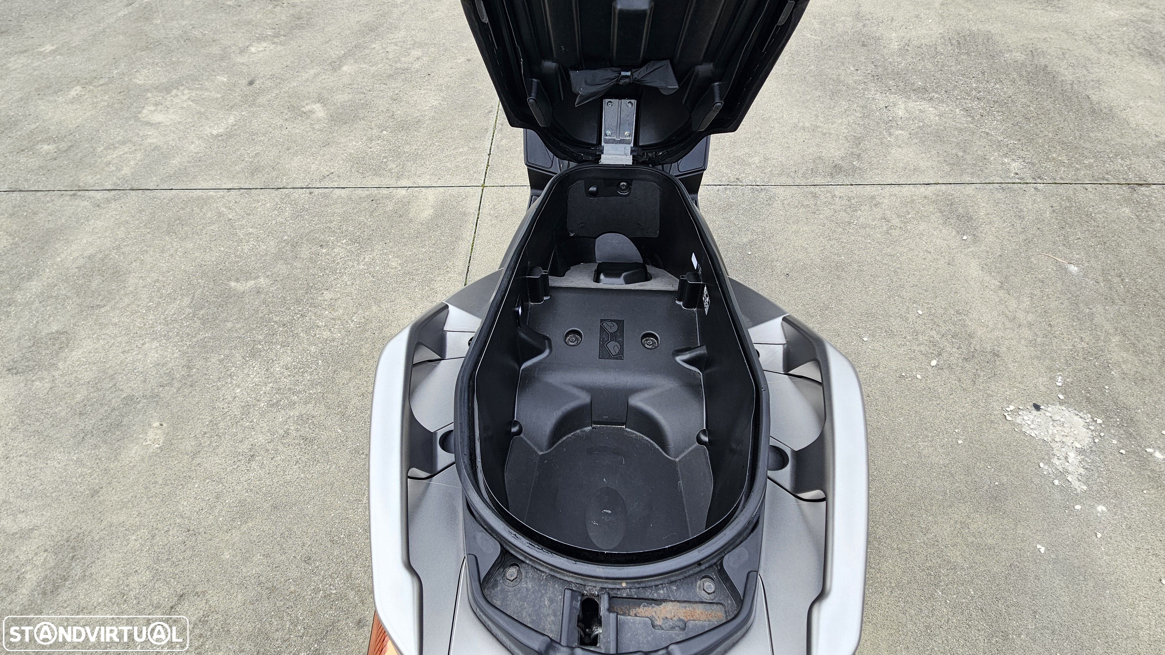 Yamaha X-Max - 18