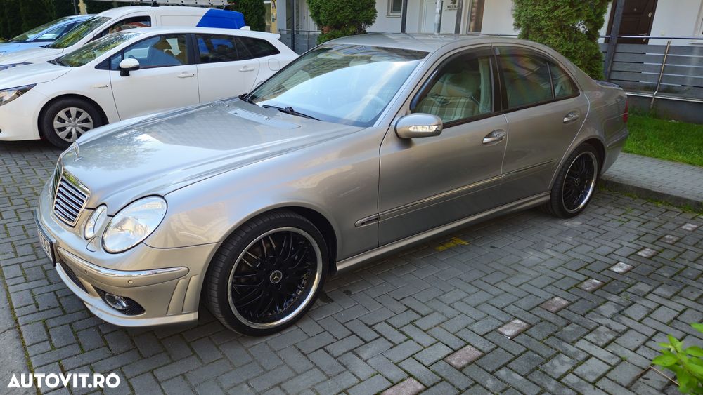Mercedes-Benz E 200 KOMPRESSOR Automatik Elegance Sport Edition - 23