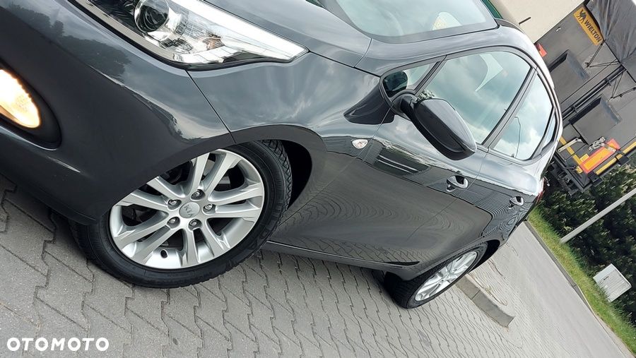 Kia Ceed - 24