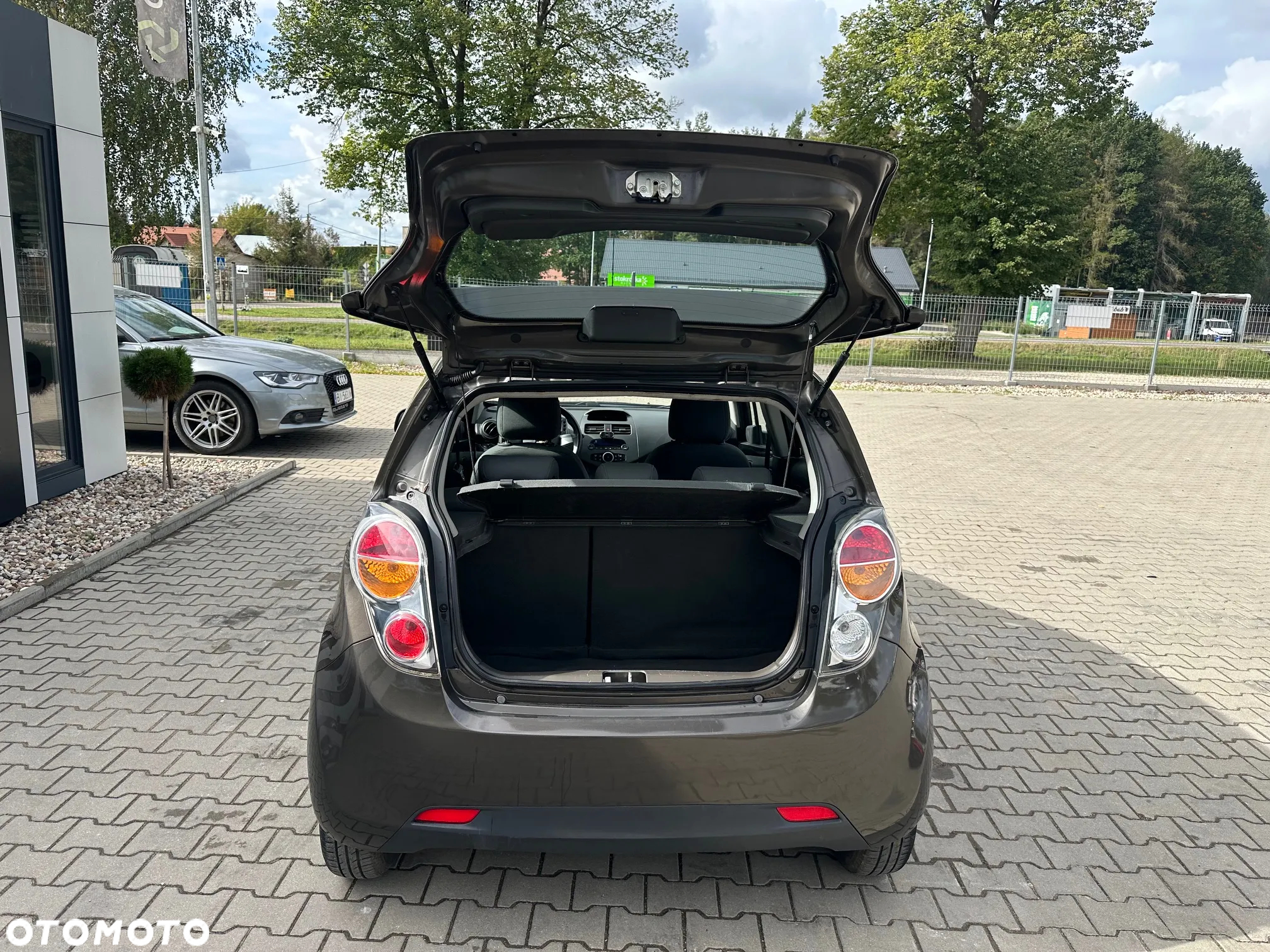 Chevrolet Spark 1.0 Base - 15