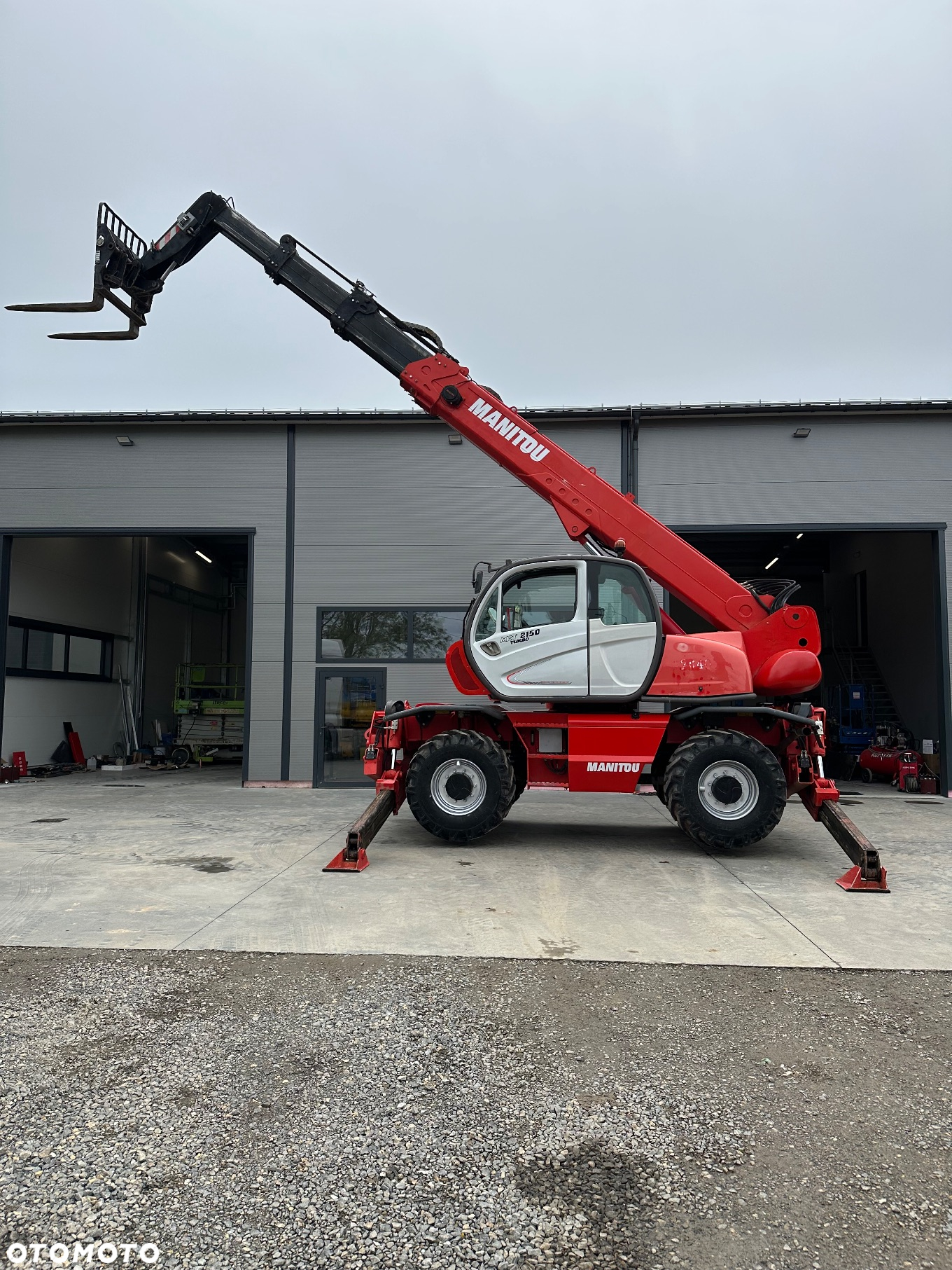 Manitou Mrt 2150 privilege - 9