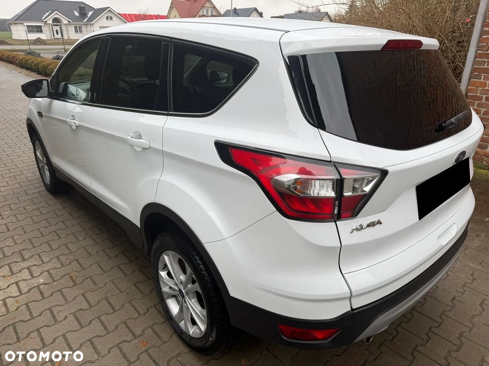 Ford Kuga 2.0 TDCi 4x2 Titanium - 8