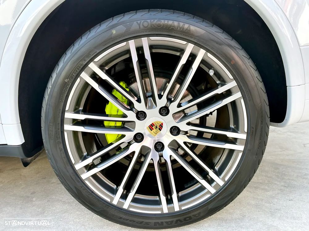 Porsche Cayenne S E-Hybrid - 55