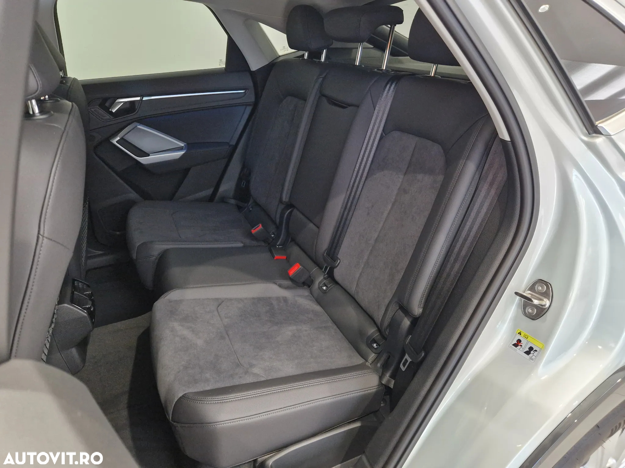 Audi Q3 2.0 40 TFSI S tronic quattro - 13
