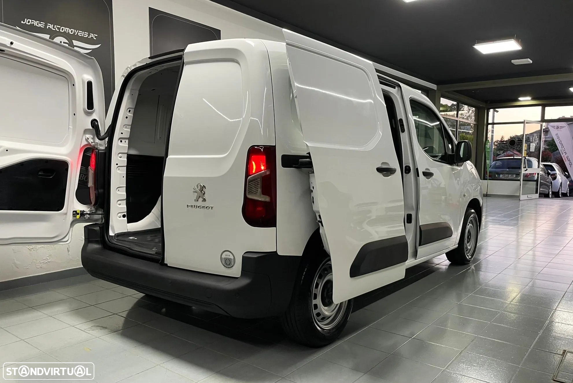 Peugeot Partner 1.6 BlueHDI L1 Pro 3L - 24
