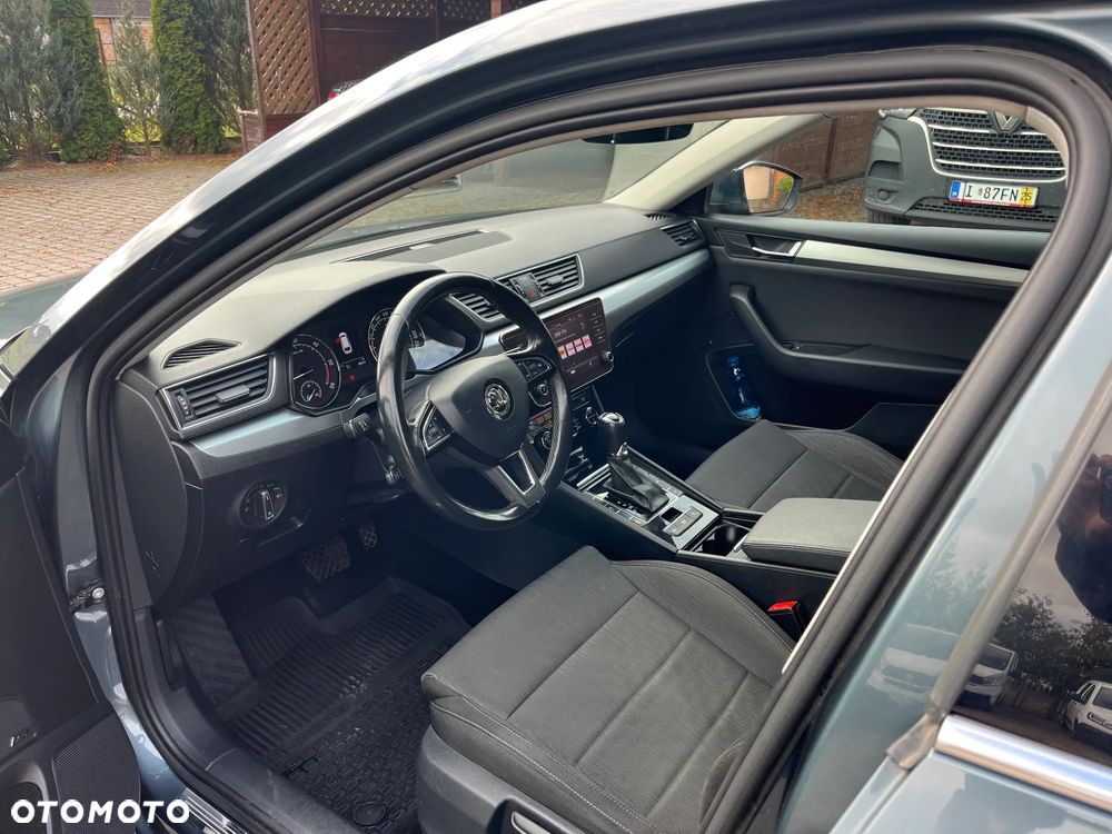 Skoda Superb 2.0 TDI Ambition DSG - 12