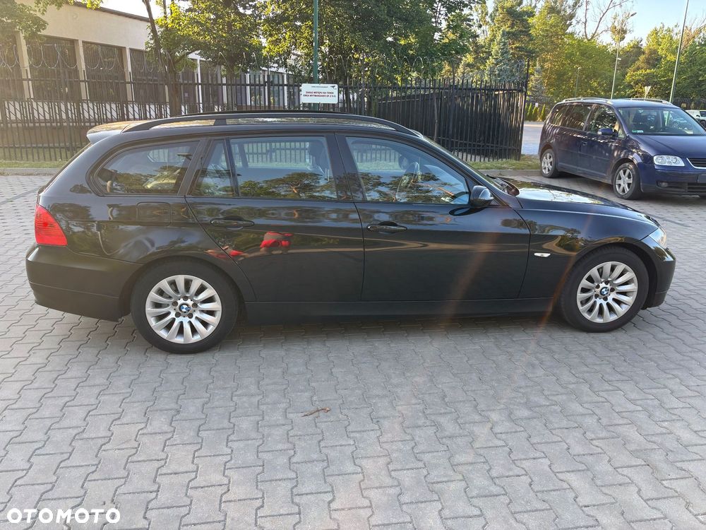 BMW Seria 3 325i - 11