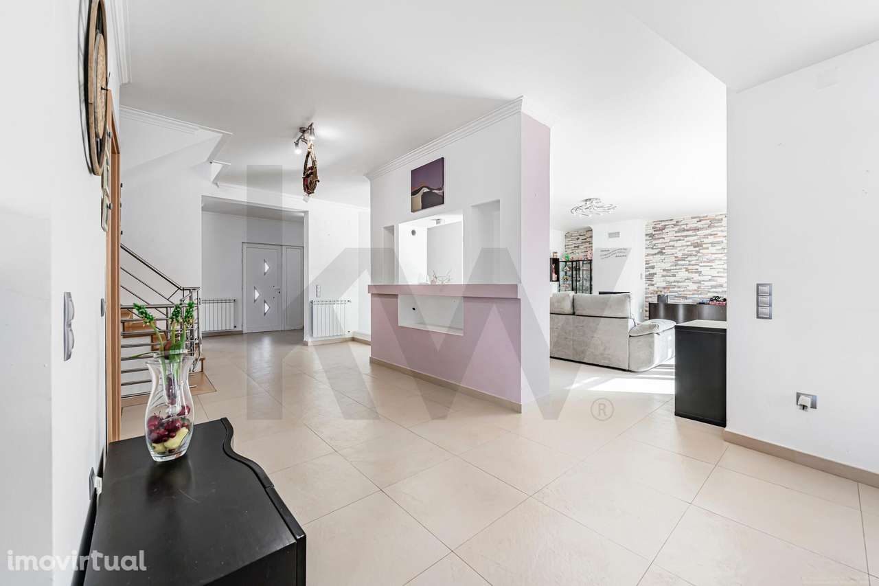 Moradia T4+1 Vendas Novas com Piscina - Évora - Grande imagem: 3/47