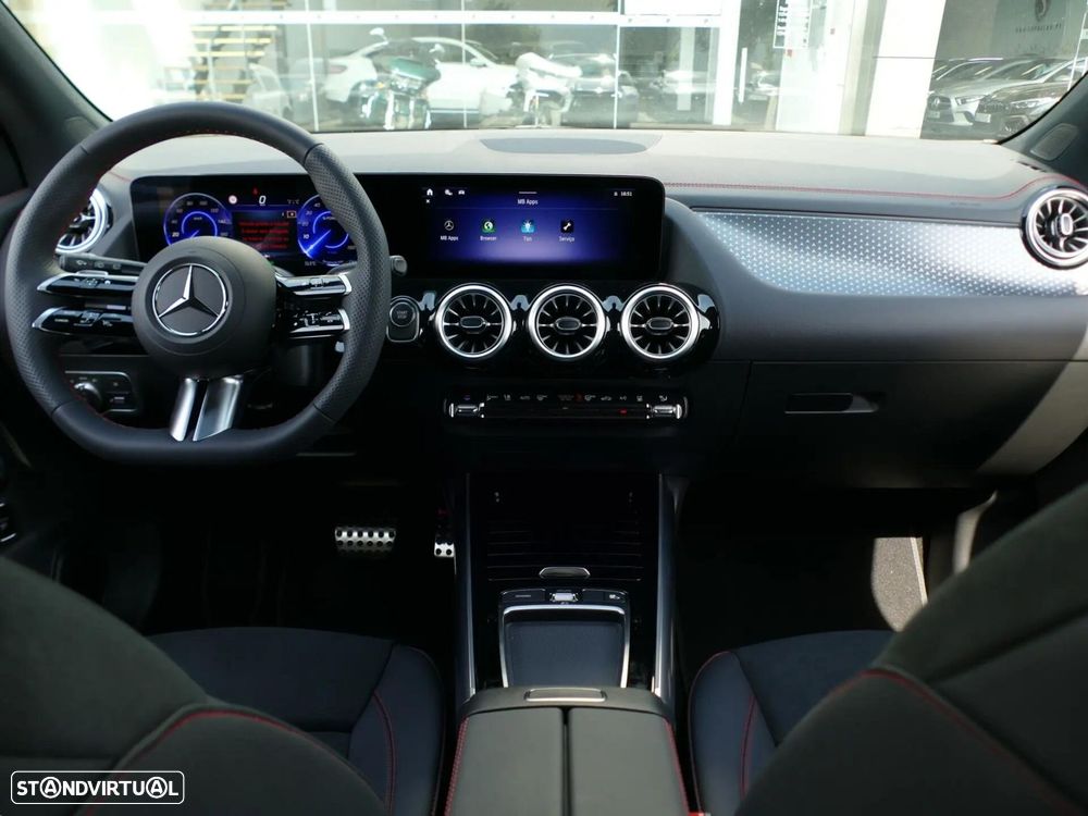 Mercedes-Benz EQA 250+ AMG Line - 40