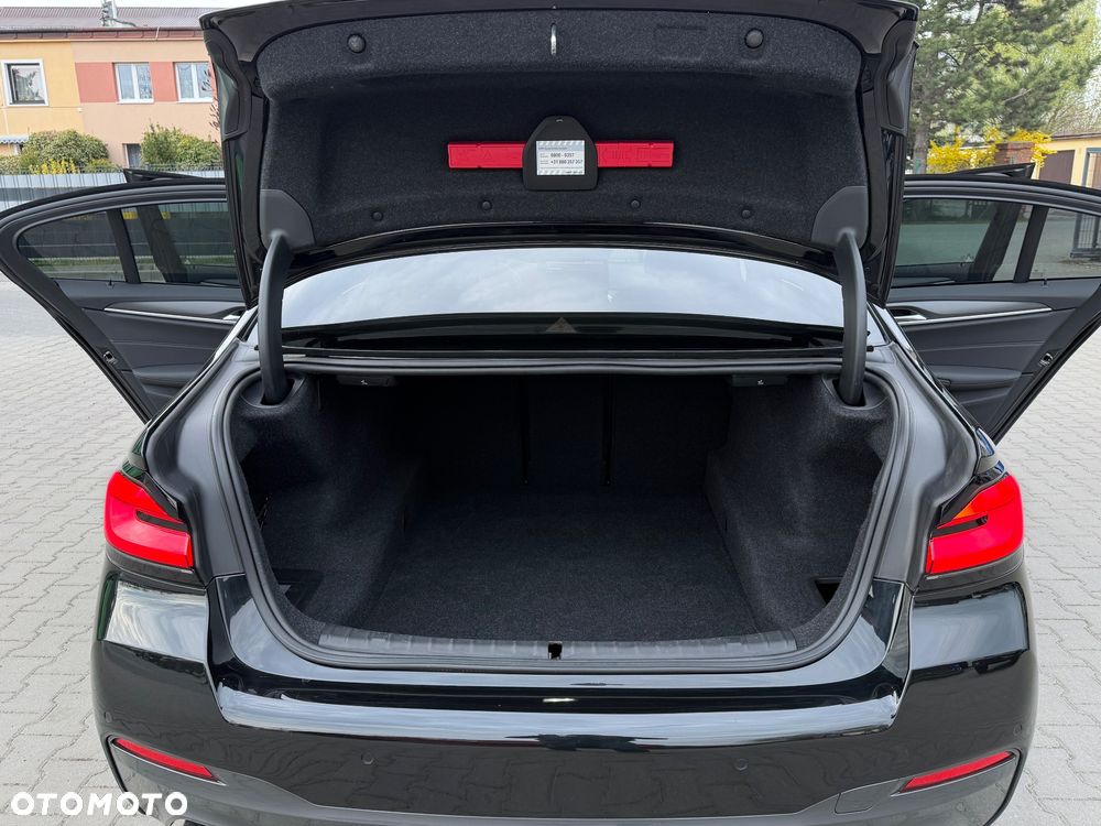 BMW Seria 5 530i M Sport Edition - 40