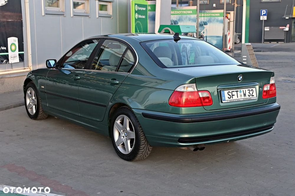 BMW Seria 3 320i - 23