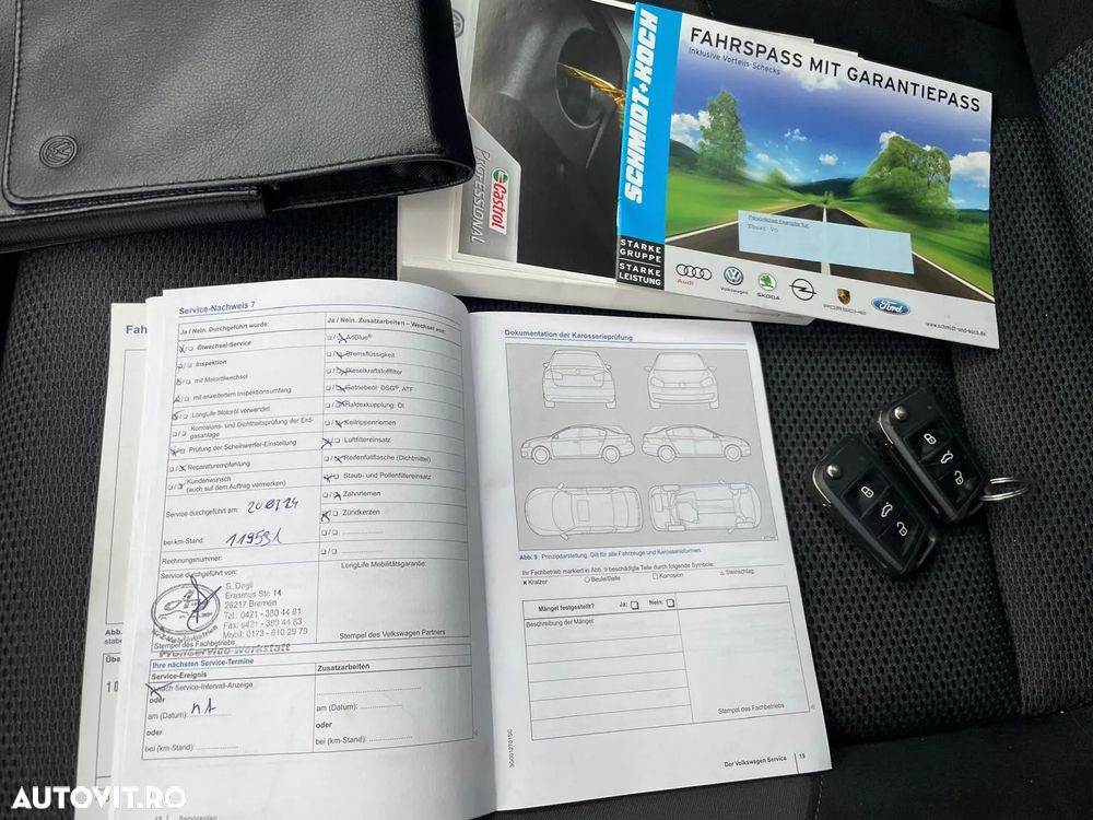 Volkswagen Touran - 12