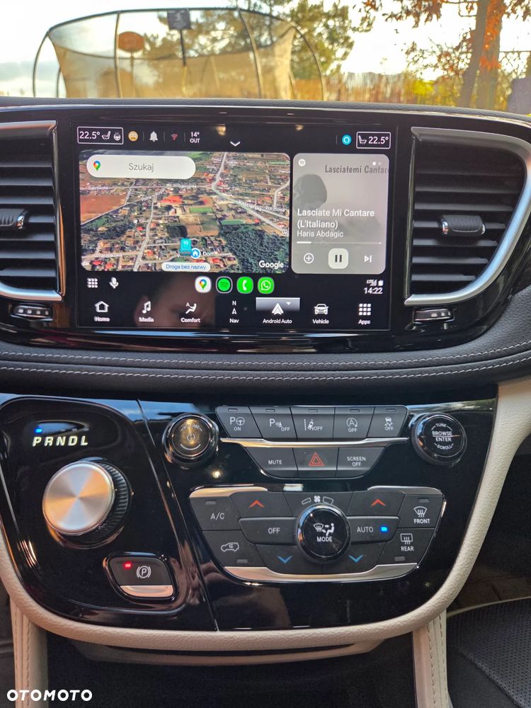 Chrysler Pacifica - 23