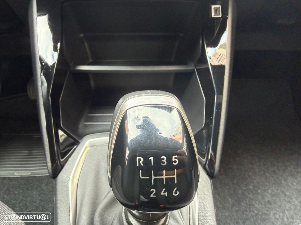 Peugeot 2008 1.2 PureTech Active - 30