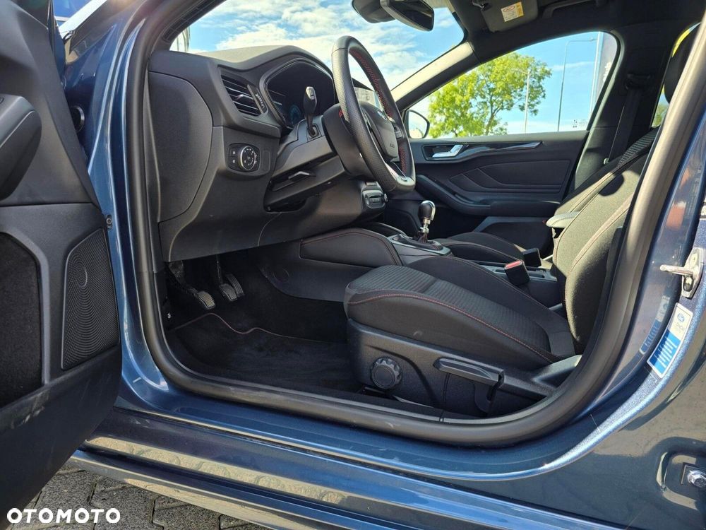 Ford Focus 1.0 EcoBoost ST-Line X - 14