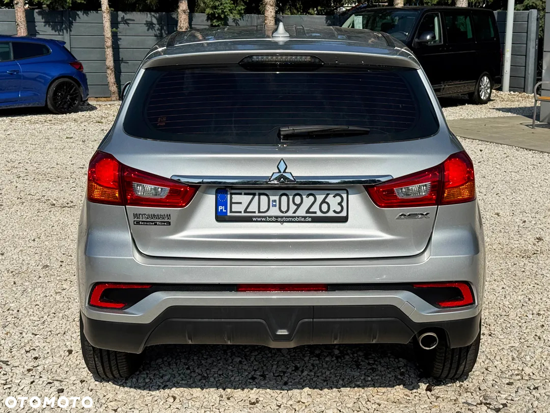 Mitsubishi ASX - 12
