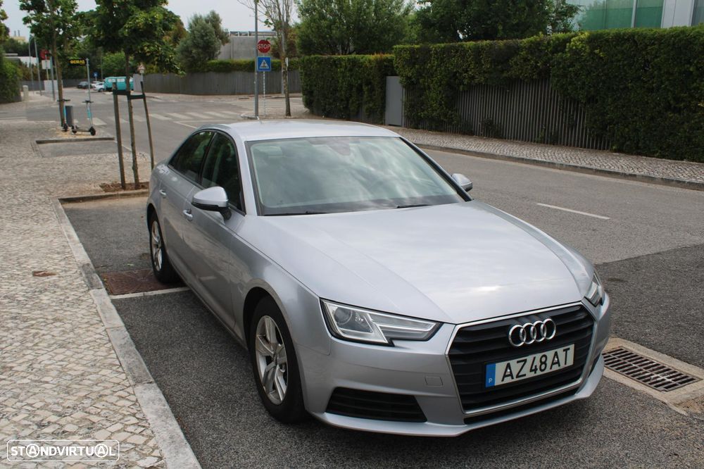 Audi A4 2.0 TDI ultra S tronic - 1