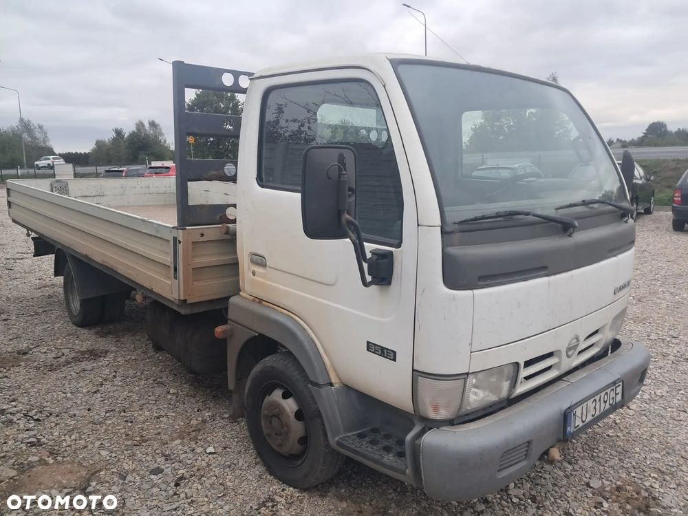 Nissan CABSTAR - 5