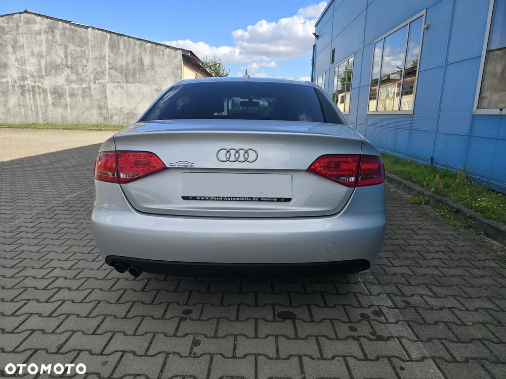 Audi A4 Limousine 2.0 TDI DPF S line Sportpaket - 11