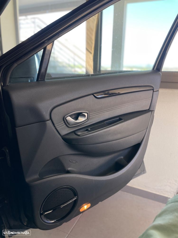 Renault Scénic 1.6 DCi Bose Edition - 4