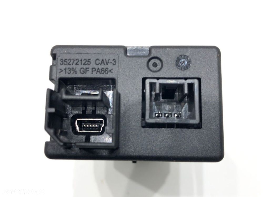 GNIAZDO PORT USB  JEEP COMPASS (MP, M6) 2016 - 2022 1.3 2WD 110 kW [150 KM] benzyna 2020 - 2022 - 4