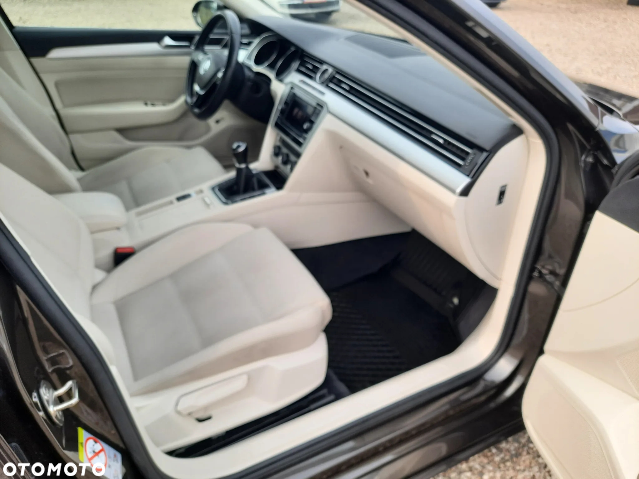 Volkswagen Passat 1.8 TSI BMT Comfortline - 24