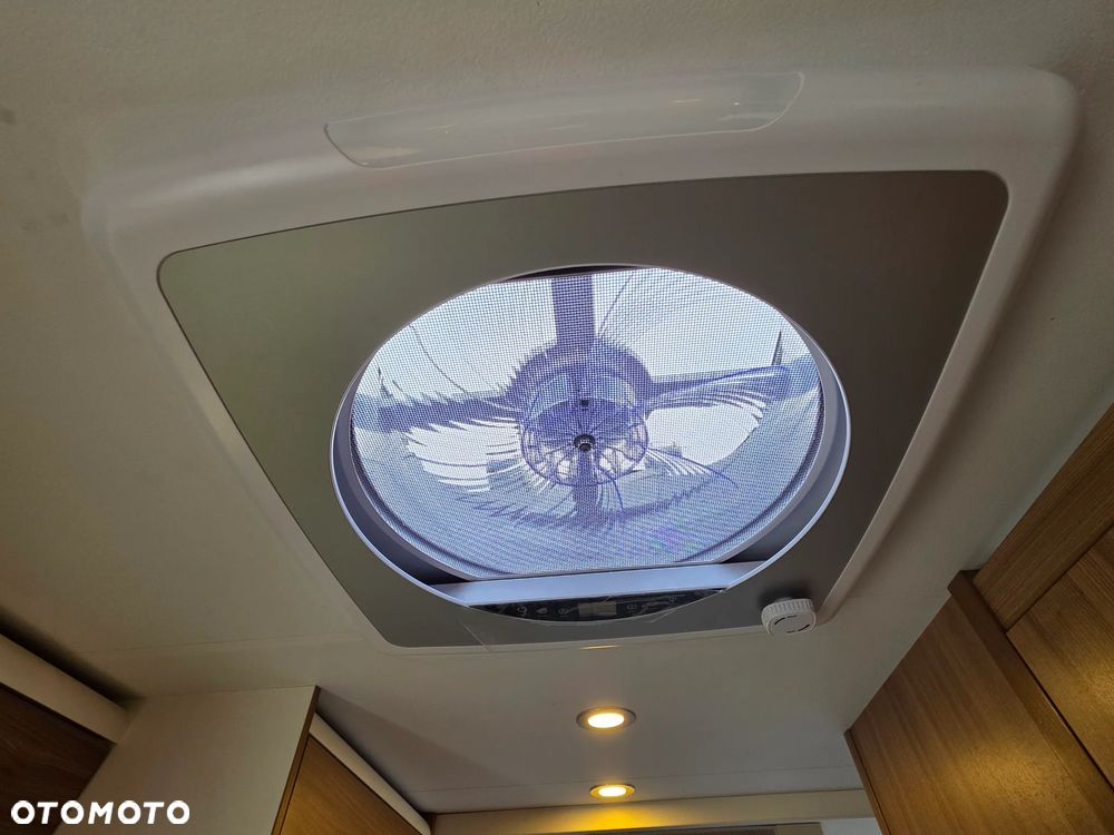 Adria Coral XL Axess 600 DP - 4