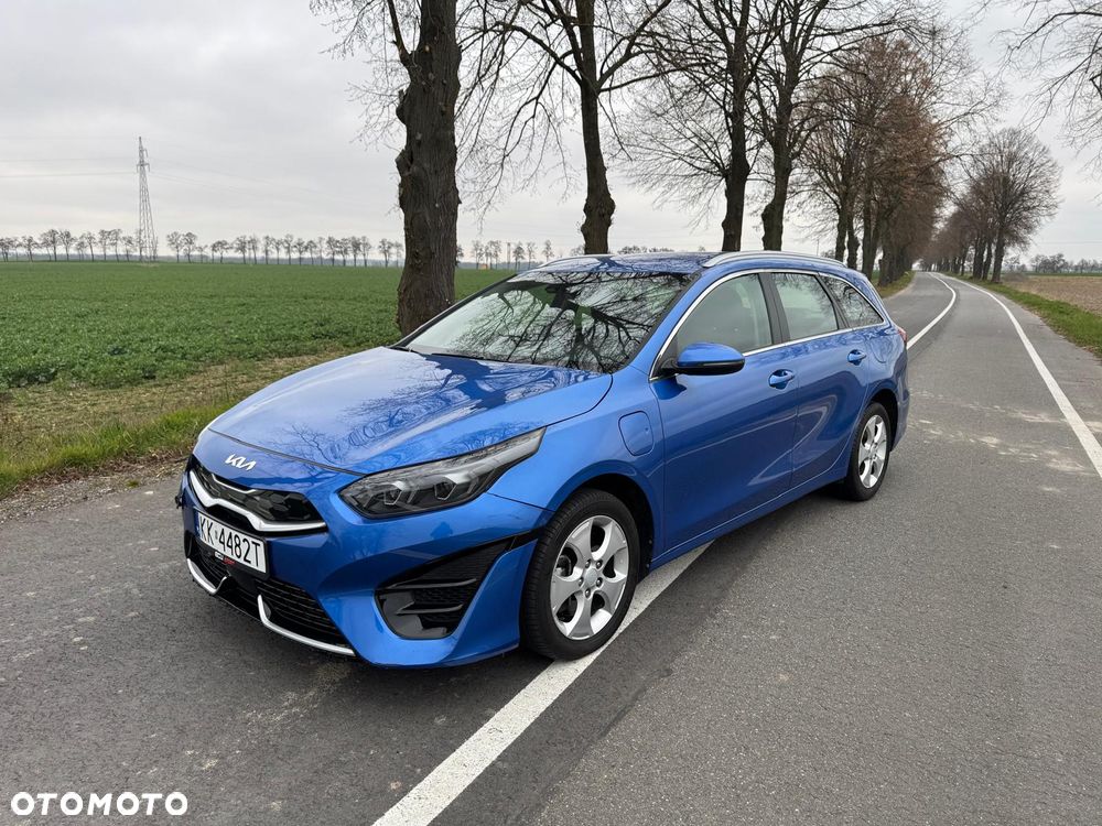 Kia Ceed 1.6 GDI PHEV L Business Line DCT - 1