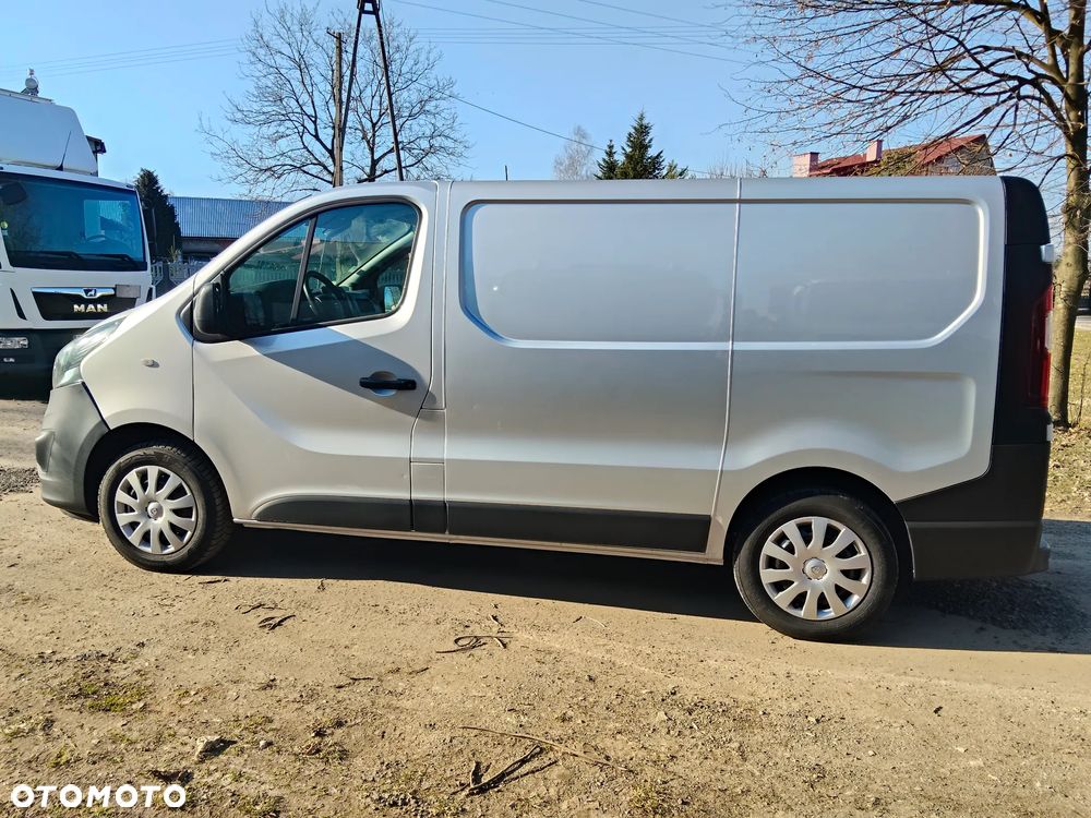 Opel Vivaro - 8