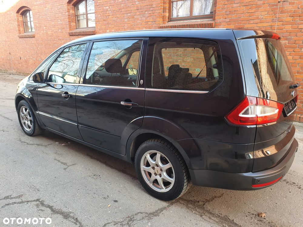 Ford Galaxy 2.0 Ghia - 4