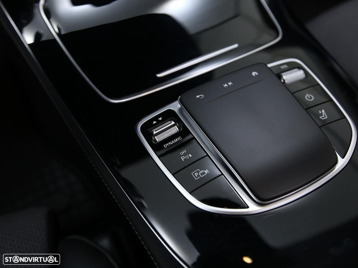 Mercedes-Benz E 300 de 4Matic T 9G-TRONIC AMG Line - 27